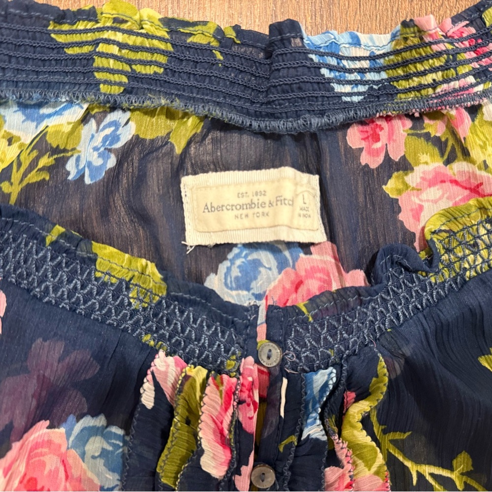 Y2K Abercrombie & Fitch Sheer Floral Short Sleeve Blouse Large Vintage Navy Blue - Picture 2 of 5